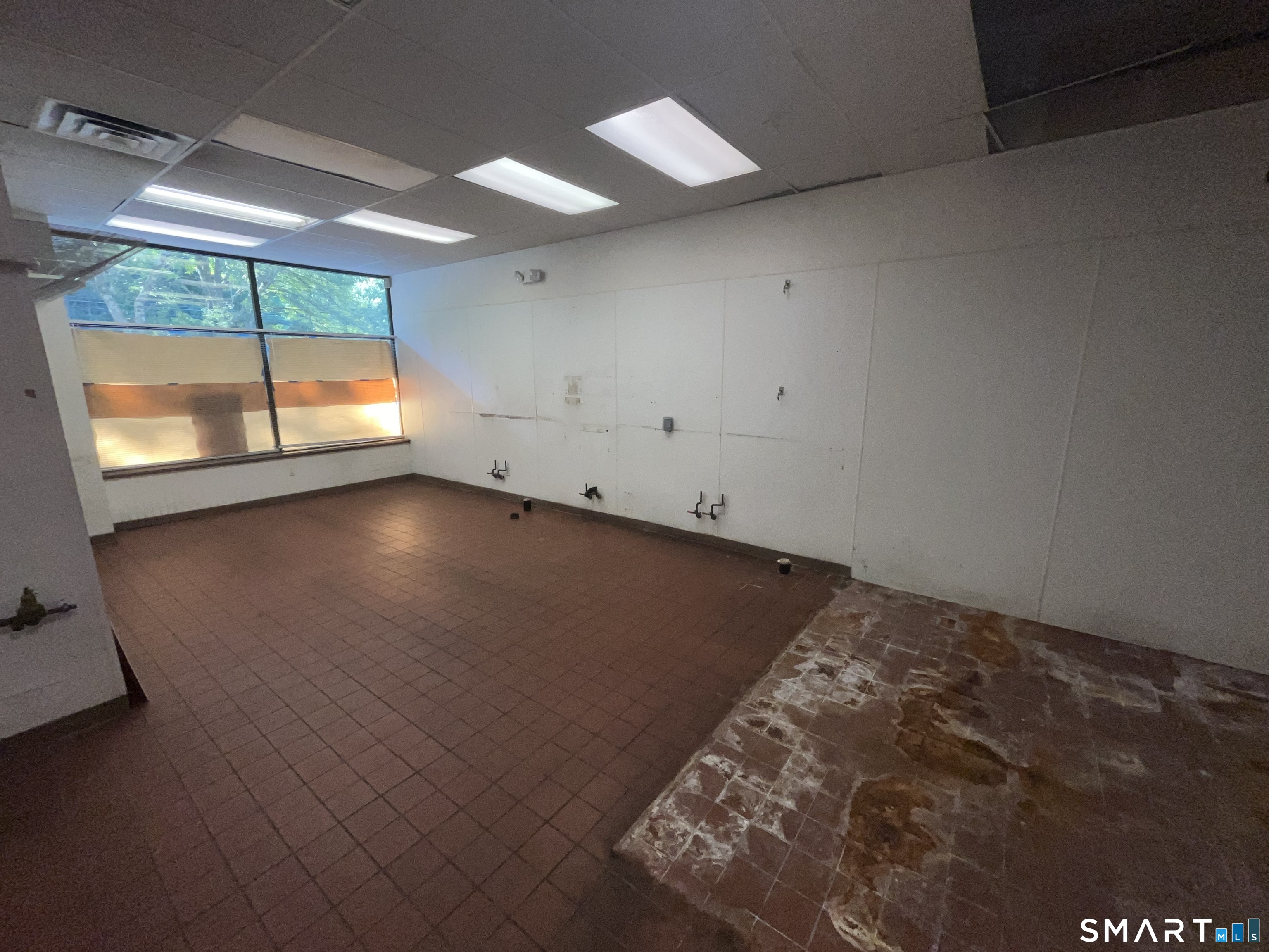 Commercial Lease in Torrington 3