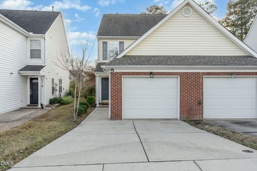 2025 Thornblade Dr, Raleigh, NC, 27604-6430 | Card Image