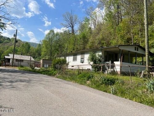 3179 Ely Pucketts Creek Rd, Pennington Gap, VA, 24277-7065 | Card Image