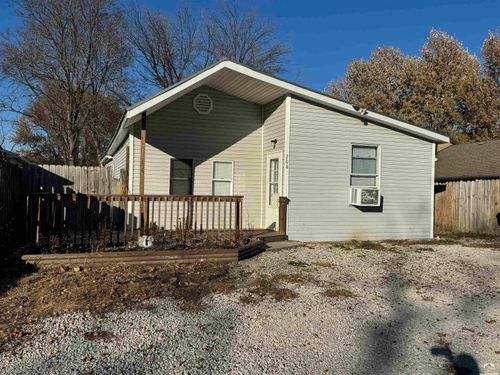 206 E Lucy St, Mc Louth, KS, 66054-5259 | Card Image