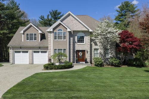 11 Bridle Dr, Lincoln, RI, 02865-4542 | Card Image