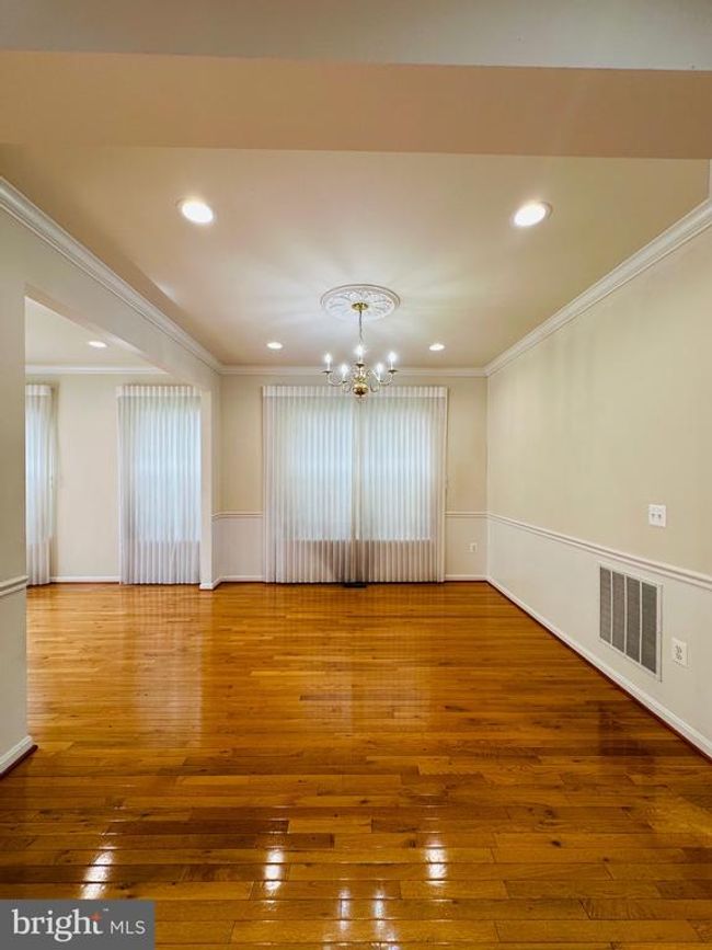2975 Caribbean Ct, House other with 5 bedrooms, 4 bathrooms and null parking in Fairfax VA | Image 13