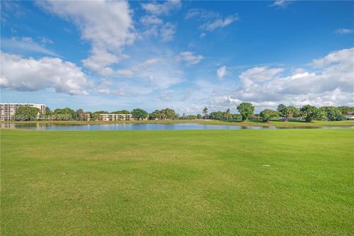 25-16189 Laurel Dr, Weston, FL, 33326-1617 | Card Image
