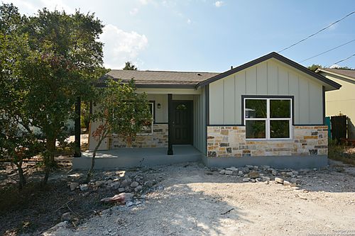 926 High Dr, Spring Branch, TX, 78070-4248 | Card Image