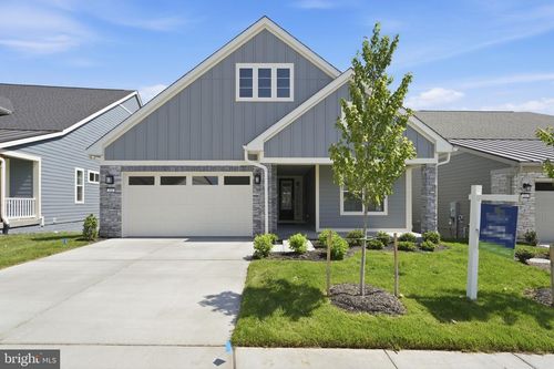 106 Rhododendron Ct, LAKE FREDERICK, VA, 22630-2462 | Card Image