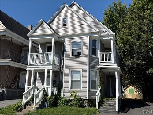 930 Brayton Park Pl, Utica, NY, 13502-3834 | Card Image