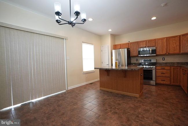 2102 E Oak Rd, Townhouse with 3 bedrooms, 2 bathrooms and null parking in VINELAND NJ | Image 27