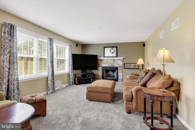 2810 Admire Springs Dr, House other with 4 bedrooms, 3 bathrooms and null parking in DOVER PA | Image 9