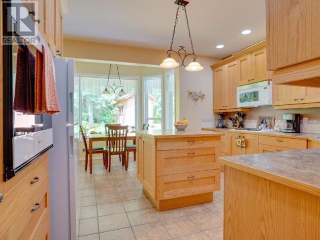 3067 Southill Rd, House other with 4 bedrooms, 2 bathrooms and 2 parking in Powell River BC | Image 10