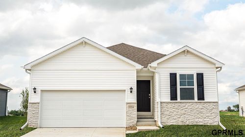 11902 S 114th Ave, Papillion, NE, 68046-5047 | Card Image