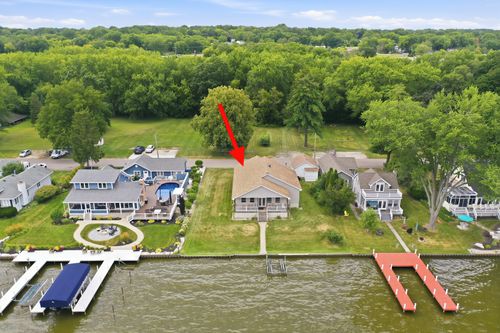 1513 Sunnyside Beach Drive, Johnsburg, IL, 60051 | Card Image