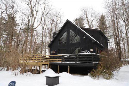 6 Path Rd, Tolland, MA, 01034-9448 | Card Image