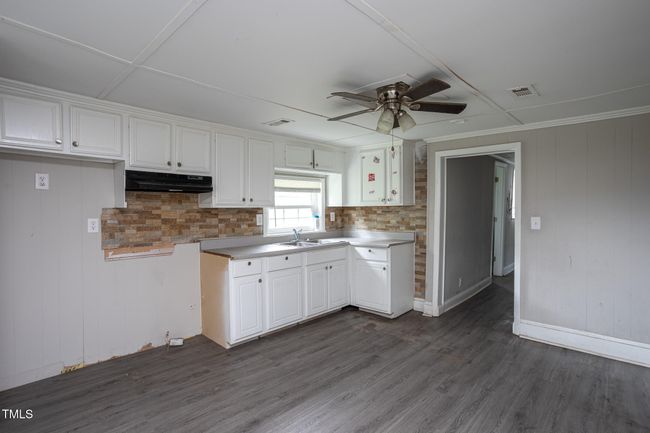 coleman-306-w-main-8 | Image 10