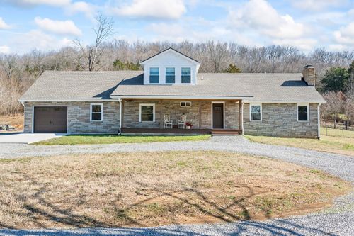 744 Dobbins Pike, Gallatin, TN, 37066-8229 | Card Image