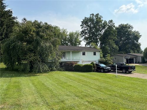 2530 Douglas Dr, Zanesville, OH, 43701-9719 | Card Image