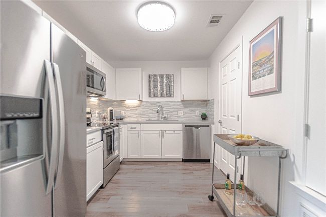 APT-204 - 3604 Clawson Rd, Condo with 2 bedrooms, 2 bathrooms and 2 parking in Austin TX | Image 13