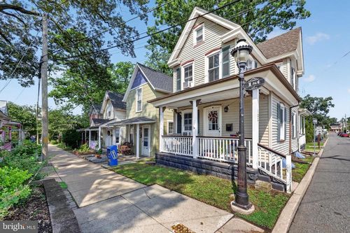 102 1st Ave, PITMAN, NJ, 08071-2202 | Card Image