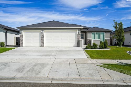2522 Brodie Ln, Richland, WA, 99352-2003 | Card Image