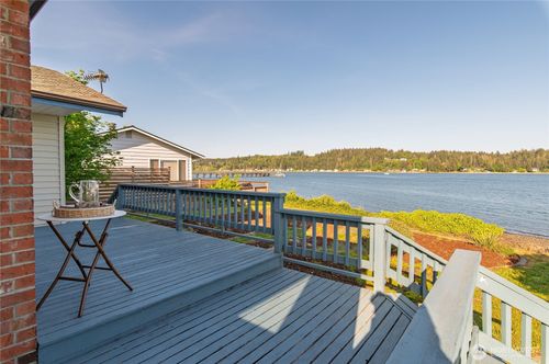 18390 E State Route 3, Allyn, WA, 98524-6722 | Card Image