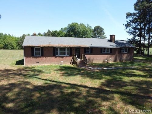 10024 S Hill Rd, Kenbridge, VA, 23944-3211 | Card Image