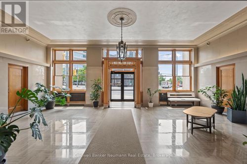 308-404 King Street W, Kitchener, ON, N2G2L5 | Card Image