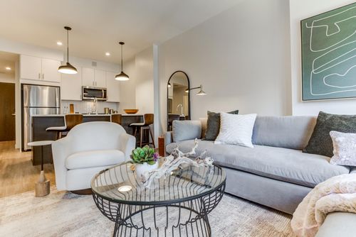 510-270 Hennepin Avenue, Minneapolis, MN, 55401 | Card Image