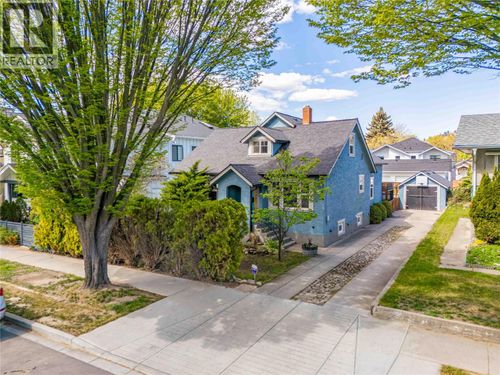 756 Stockwell Ave, Kelowna, BC, V1Y6V9 | Card Image
