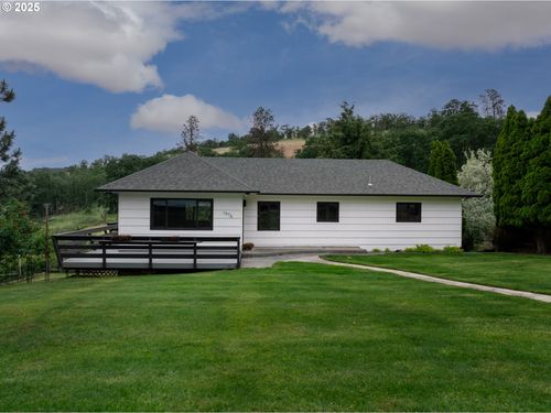 1976 Cherry Heights Rd, The Dalles, OR, 97058-3805 | Card Image