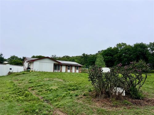 15421 Hickory Ln, Noble, OK, 73068-5211 | Card Image