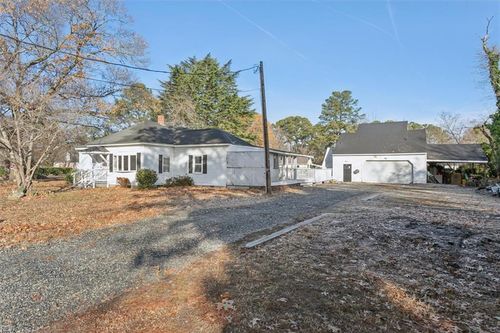 6827 Williams Landing Road, Hayes, VA, 23072 | Card Image