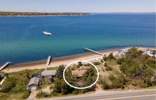 11 Beach Road, Oak Bluffs, MA, 02557 | Card Image