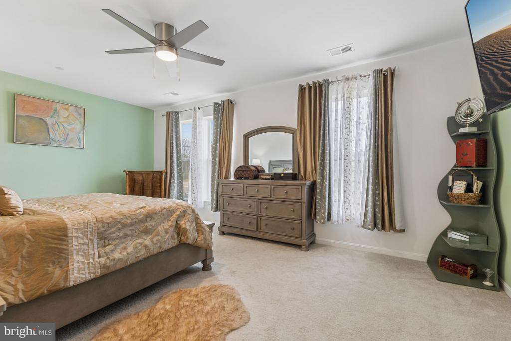 Residential in WOODBRIDGE