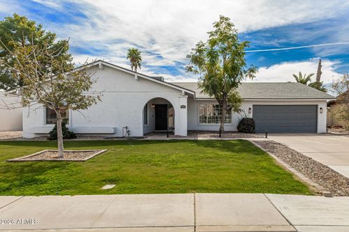 913 W Summit Pl, Chandler, AZ, 85225-1800 | Card Image