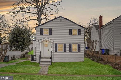 5105 11th St S, ARLINGTON, VA, 22204-3214 | Card Image