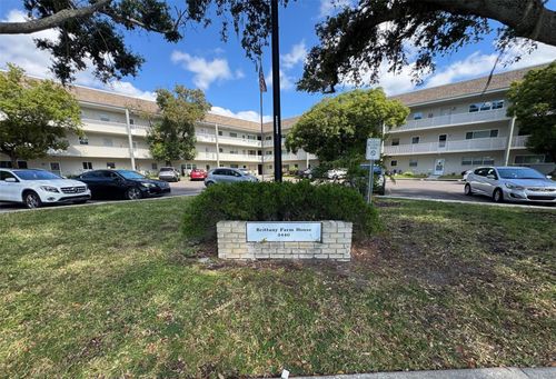 apt-60-2440 World Parkway Blvd, CLEARWATER, FL, 33763-2033 | Card Image