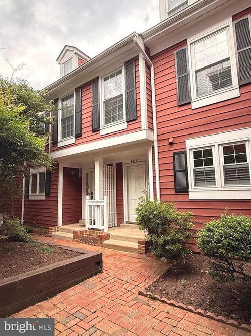 3-2819 S Woodrow St, ARLINGTON, VA, 22206-3330 | Card Image