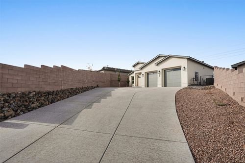 68 Cadena Loop, Los Alamos, NM, 87547-3476 | Card Image