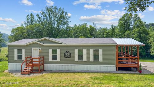 3329 Stinking Creek Rd, Pioneer, TN, 37847-4503 | Card Image