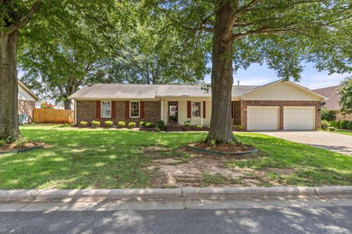 2218 Marietta Ave, Muscle Shoals, AL, 35661-2620 | Card Image