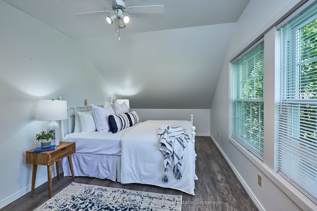 2148 Stisted Rd S, House other with 3 bedrooms, 2 bathrooms and 6 parking in Sprucedale ON | Image 17
