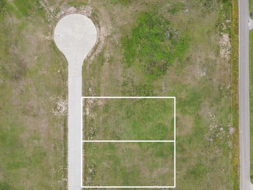 935 Harbor Way, Bridge City, TX, 77611 | Card Image