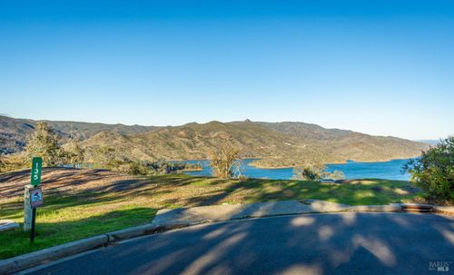 135 Poppy Ln, Napa, CA, 94558 | Card Image