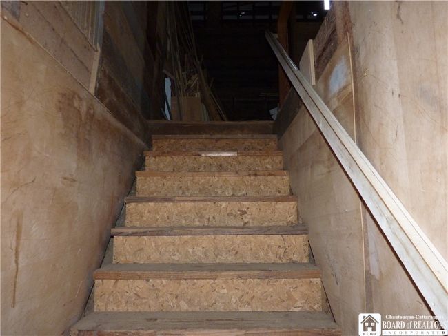 Stairway to 2nd floor | Image 16