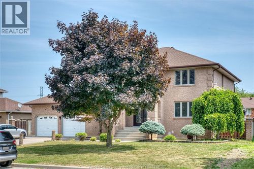 2350 Docherty Drive, Tecumseh, ON, N8N4R2 | Card Image