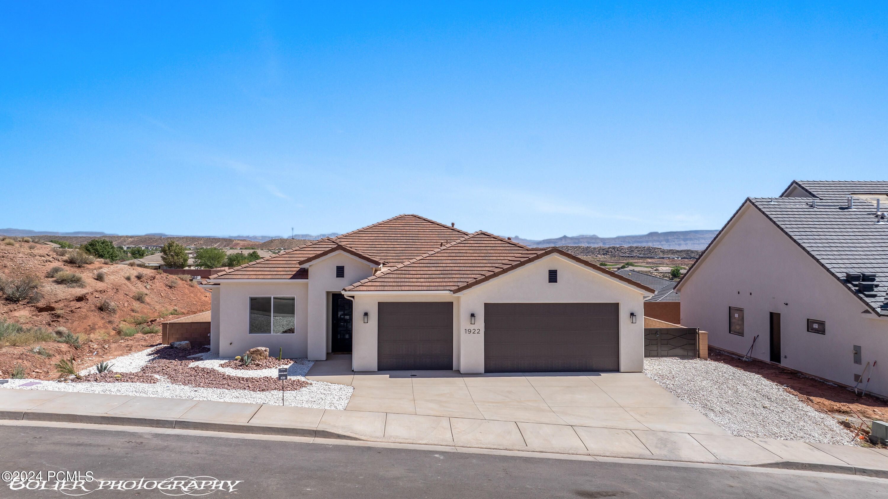 Leora Dr, Washington, UT 84780