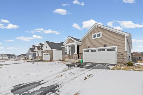 3825 Henna Ave N, Oakdale, MN, 55128-5501 | Card Image