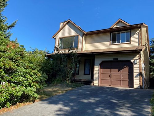 ground-level-3340 Garibaldi Dr, North Vancouver, BC, V7H2S4 | Card Image