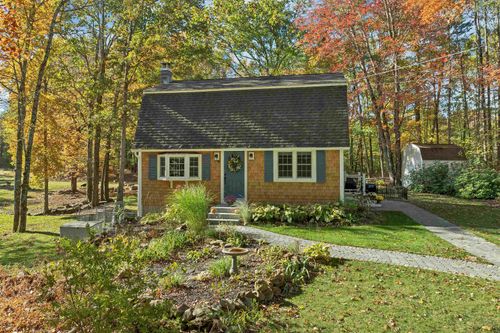 242 Colby Rd, Weare, NH, 03281-5506 | Card Image