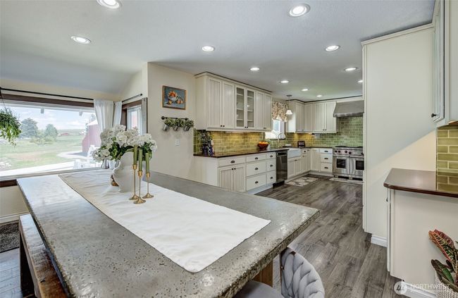 417 E Walnut St, House other with 4 bedrooms, 3 bathrooms and 4 parking in Waterville WA | Image 6