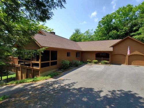 30 Dorset Ln, Lebanon, NH, 03766-2004 | Card Image